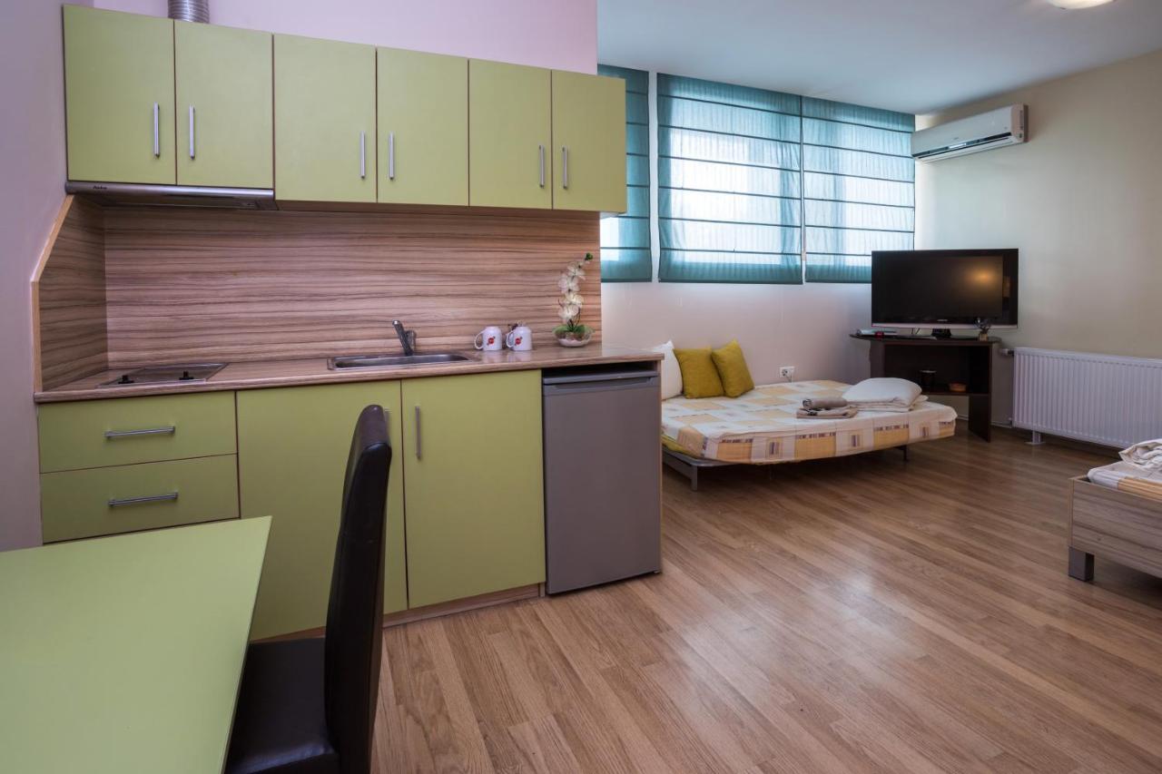 Hanovete Hotel Плиска Экстерьер фото