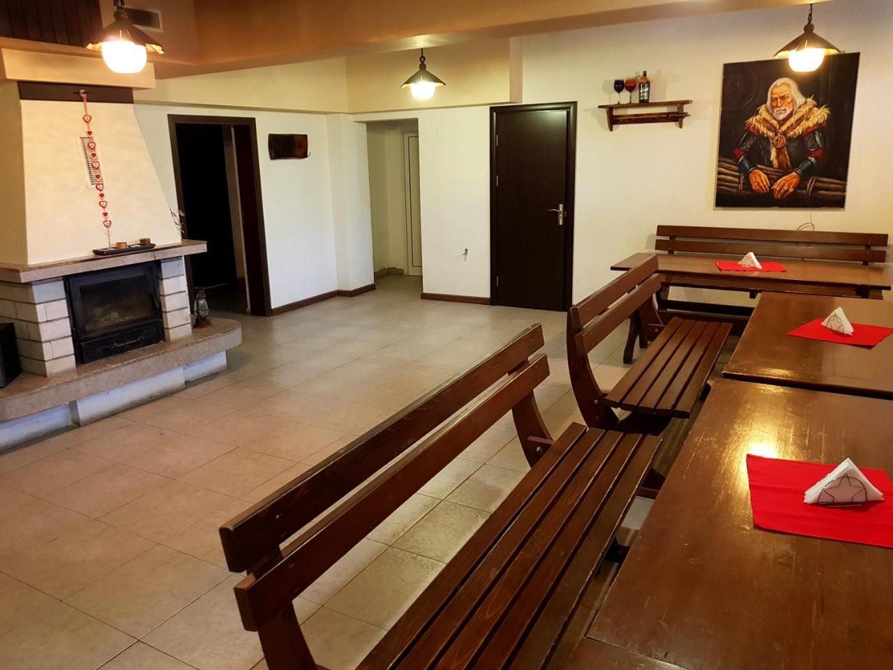 Hanovete Hotel Плиска Экстерьер фото